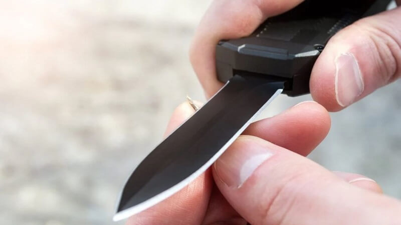 Seven Reasons Why Every Tactical Enthusiast Needs to Own an OTF Knife